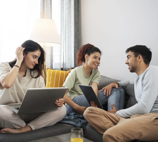 full-shot-roommates-with-devices full-shot-roommates-with-devices